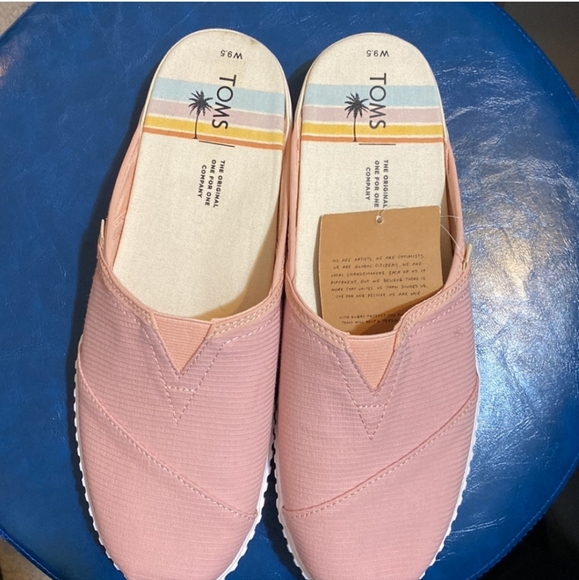 FINAL PRICE! NEW Toms Open Back - Picture 2 of 5